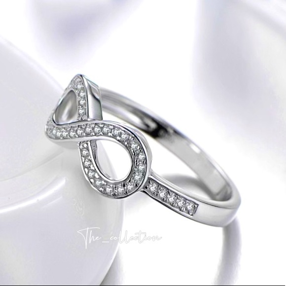 ROUND CUT STERLING SILVER PROMISE RING - Picture 2 of 3